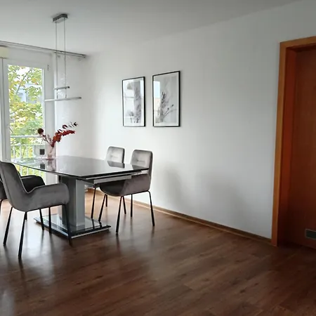 Gemuetliches Zimmer- Zu Beachten Katze Wohnt In Der !! Nur Fuer Frauen ! Ostfildern