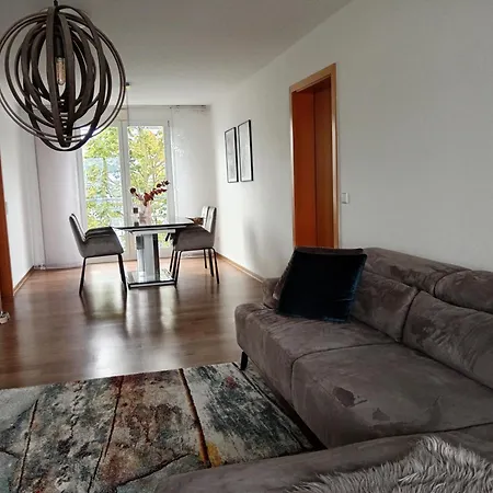 Gemuetliches Zimmer- Zu Beachten Katze Wohnt In Der !! Nur Fuer Frauen ! Homestay Ostfildern